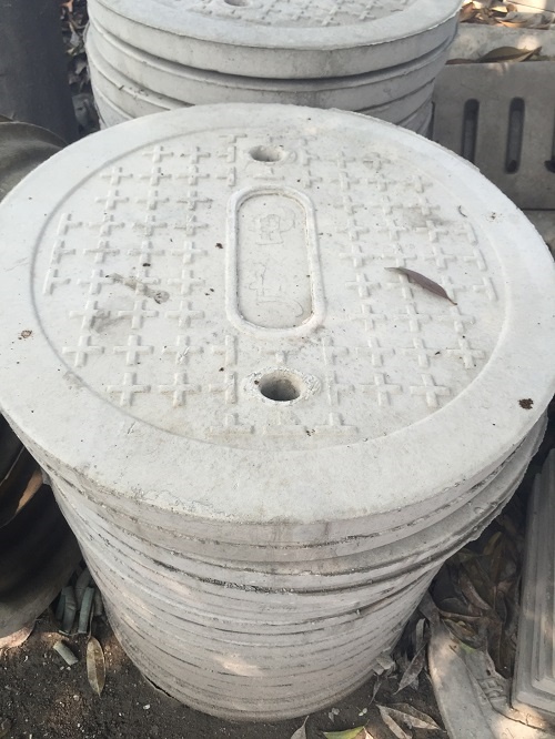 水泥井蓋鋼模具廠家，水泥井蓋鋼模具，鋼模具，井蓋生產(chǎn)，模具廠家