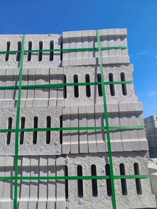 水泥井蓋模具，井蓋生產(chǎn)，模具制作，市政建設(shè)，水泥井蓋